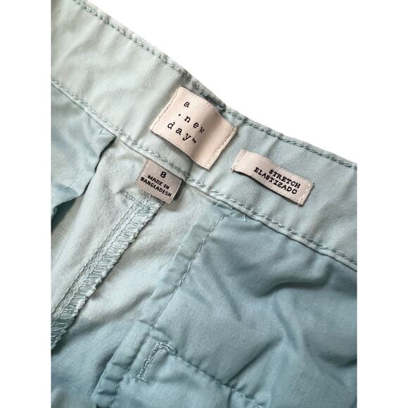 Women's Shorts bundle SZ 8 - Picture 8 of 10